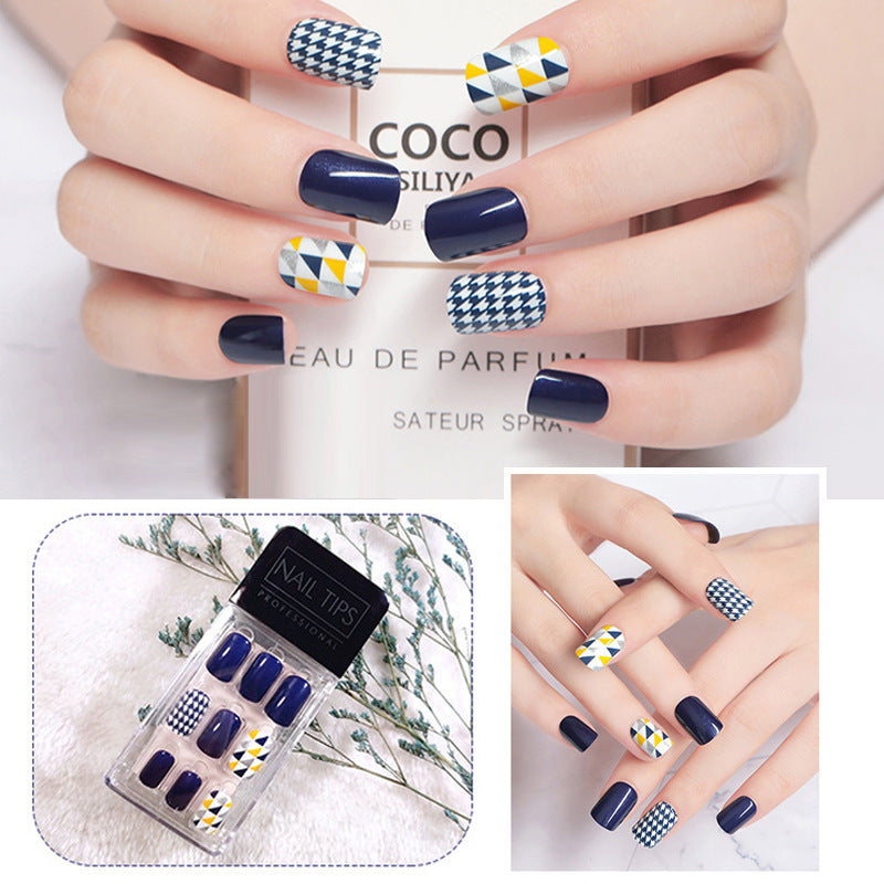 Nail Art Stickers – Easy DIY Nail Decorations
